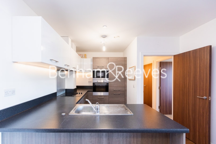 1 bedroom flat to rent in Longfield Avenue, Ealing, W5-image 10