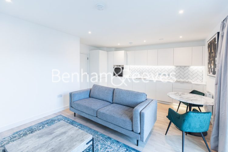 1 bedroom flat to rent in Cedrus Avenue, Southall, UB1-image 6