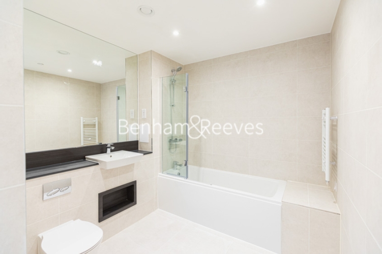 1  bedroom flat to rent in Carnation Gardens, Hayes, UB3-image 4