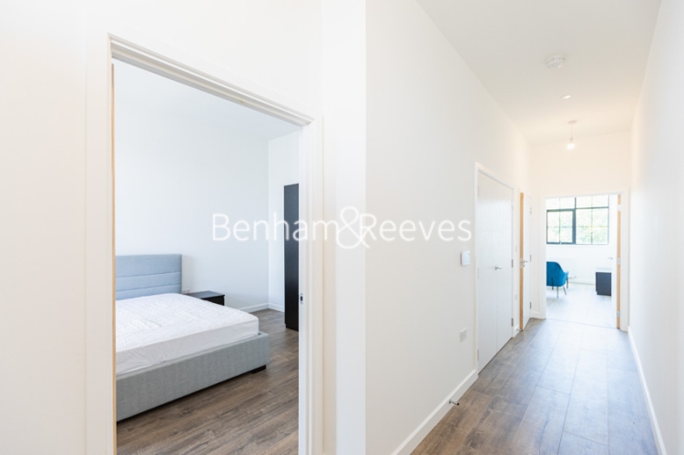 1 bedroom flat to rent in Carnation Gardens, Hayes, UB3-image 5