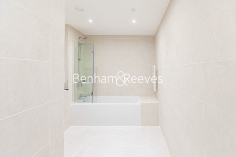 1  bedroom flat to rent in Carnation Gardens, Hayes, UB3-image 9