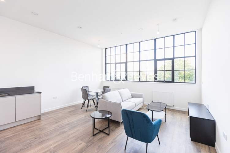 1  bedroom flat to rent in Carnation Gardens, Hayes, UB3-image 10