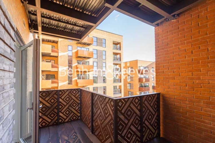 2  bedrooms flat to rent in East Acton Lane, Acton, W3-image 5
