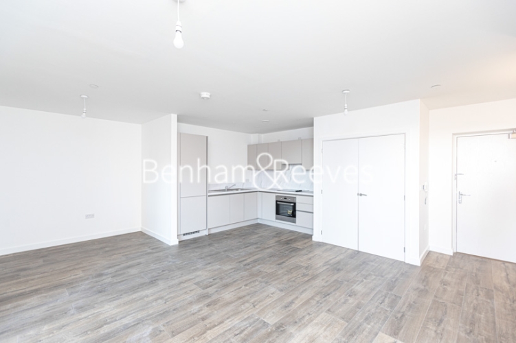 2  bedrooms flat to rent in East Acton Lane, Acton, W3-image 6