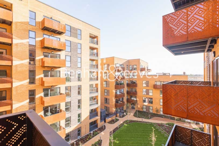 2  bedrooms flat to rent in East Acton Lane, Acton, W3-image 9