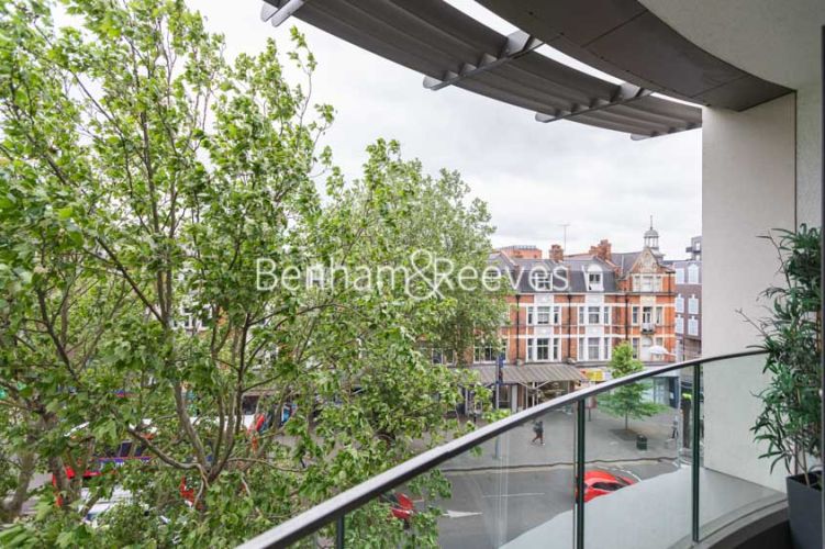 2 bedrooms flat to rent in New Broadway, Ealing, W5-image 5