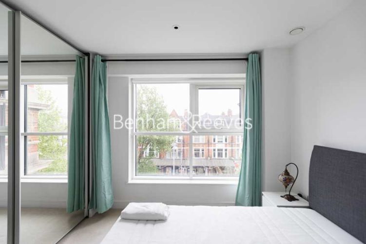 2 bedrooms flat to rent in New Broadway, Ealing, W5-image 20