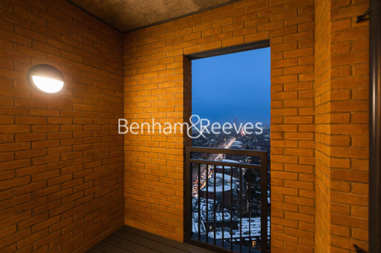 1  bedroom flat to rent in East Acton Lane, Acton, W3-image 5