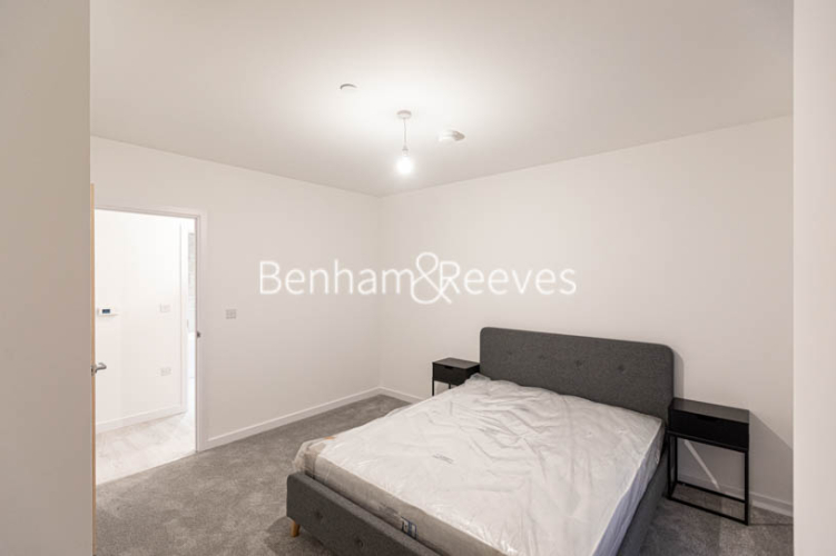 1 bedroom flat to rent in East Acton Lane, Acton, W3-image 9