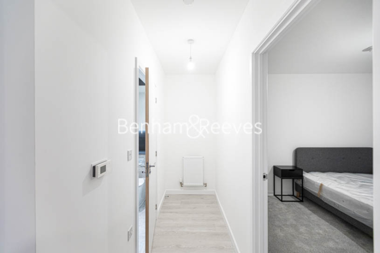 1  bedroom flat to rent in East Acton Lane, Acton, W3-image 10