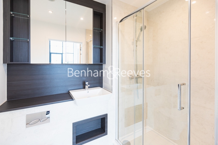 3  bedrooms flat to rent in Carnation Gardens, Hayes, UB3-image 4