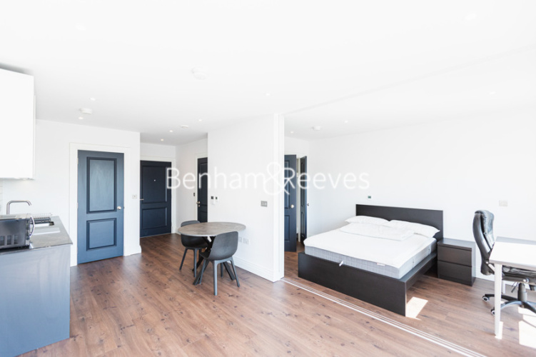 1  bedroom flat to rent in Filmworks Walk, Ealing, W5-image 3