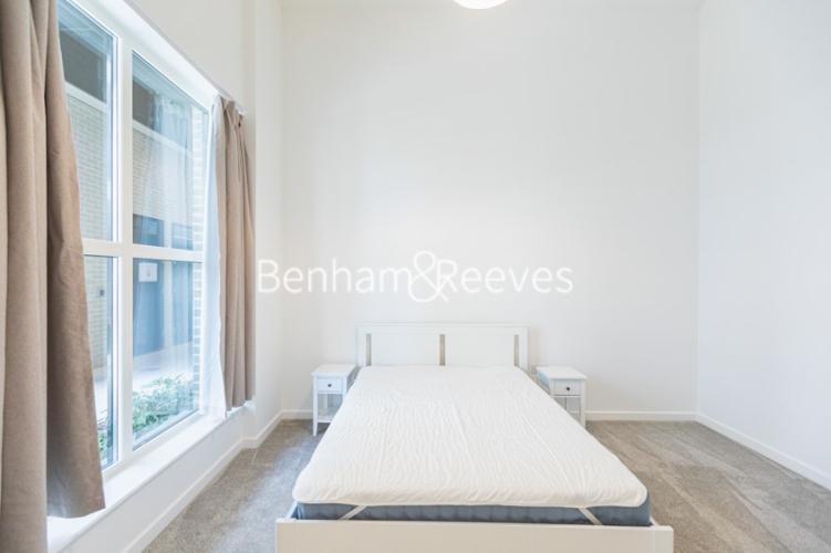 1 bedroom flat to rent in Carnation Gardens, Hayes, UB3-image 3