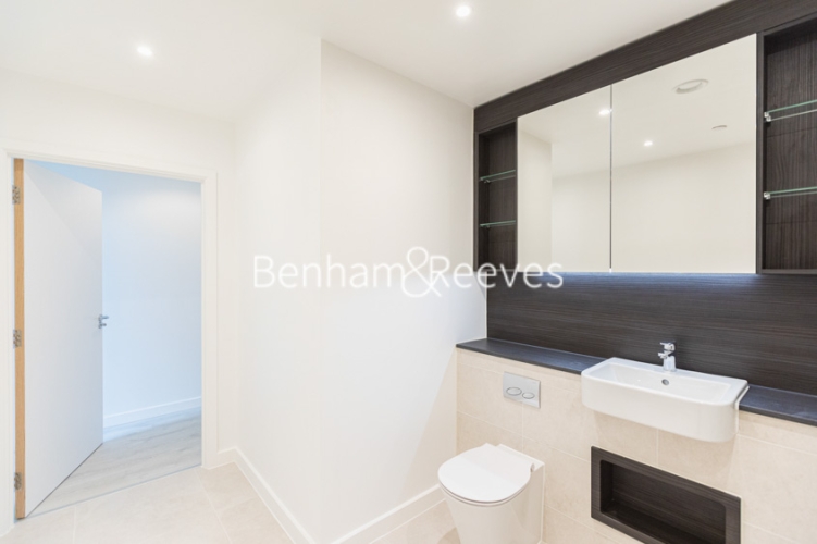 1 bedroom flat to rent in Carnation Gardens, Hayes, UB3-image 4