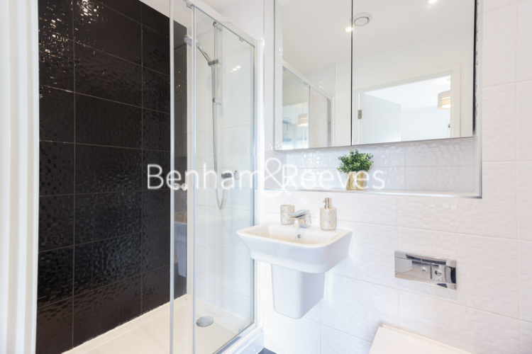 2  bedrooms flat to rent in Lakeside Drive, Park Royal, NW10-image 4