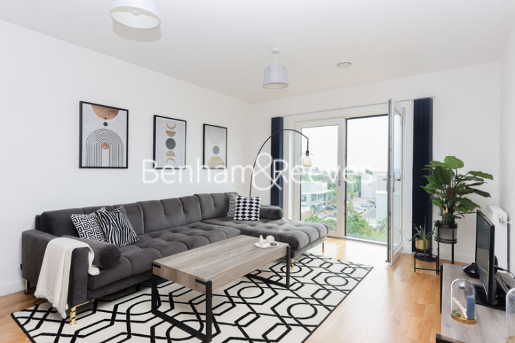 2  bedrooms flat to rent in Lakeside Drive, Park Royal, NW10-image 6
