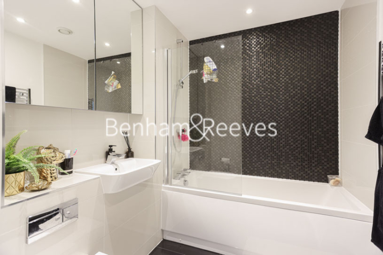2  bedrooms flat to rent in Lakeside Drive, Park Royal, NW10-image 9