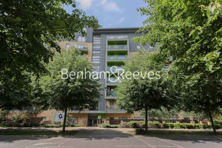 2  bedrooms flat to rent in Lakeside Drive, Park Royal, NW10-image 15