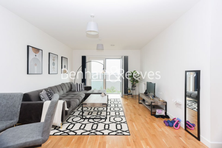 2  bedrooms flat to rent in Lakeside Drive, Park Royal, NW10-image 21
