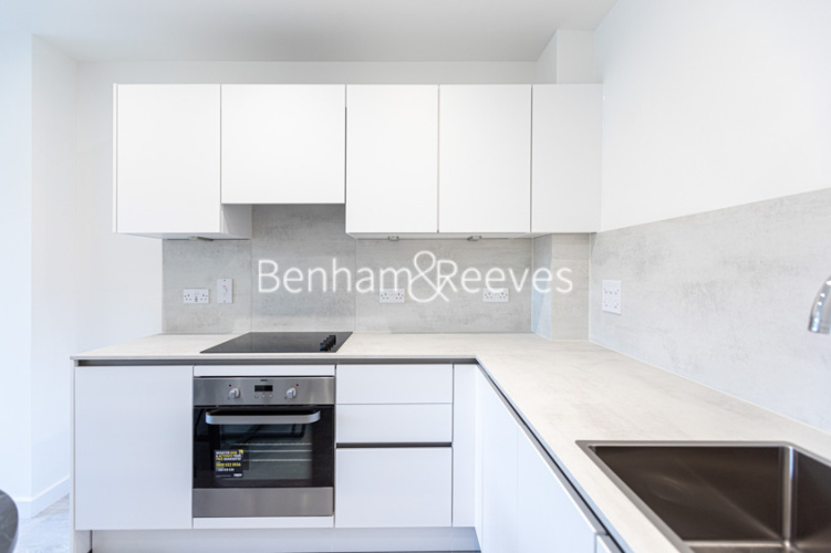 1  bedroom flat to rent in East Acton Lane, Acton, W3-image 2