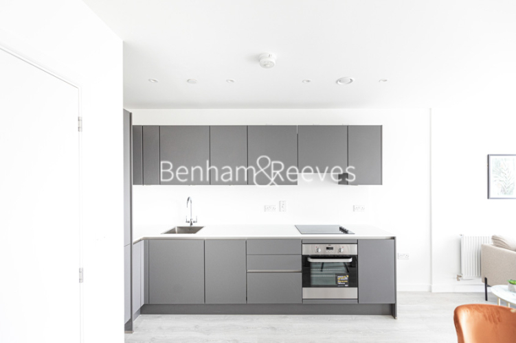 1 bedroom flat to rent in East Acton Lane, Acton, W3-image 2