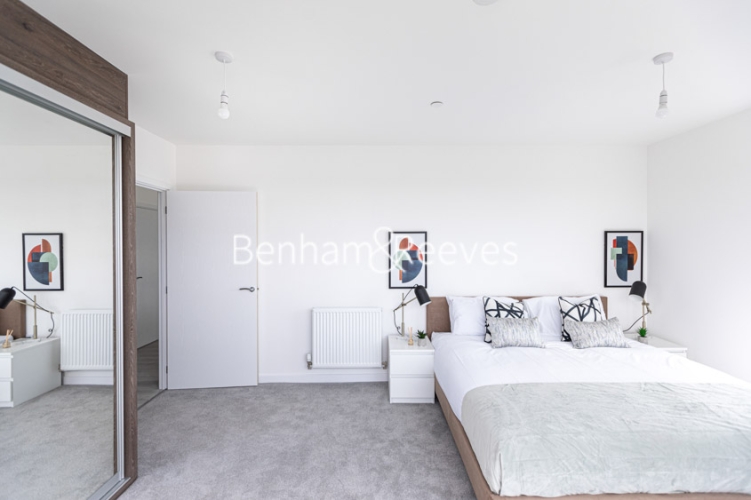 1 bedroom flat to rent in East Acton Lane, Acton, W3-image 9
