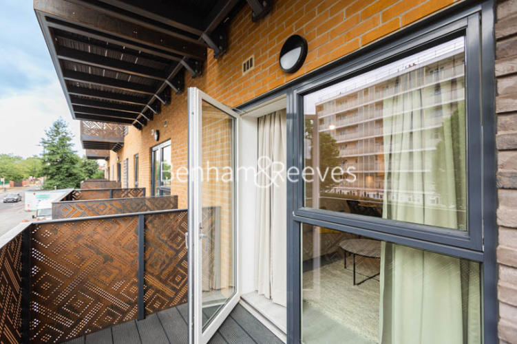 1 bedroom flat to rent in East Acton Lane, Acton, W3-image 6