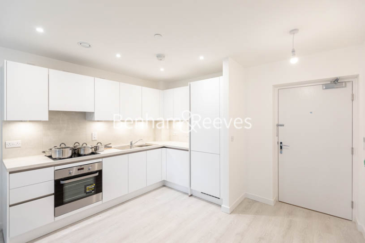 1  bedroom flat to rent in East Acton Lane, Acton, W3-image 8