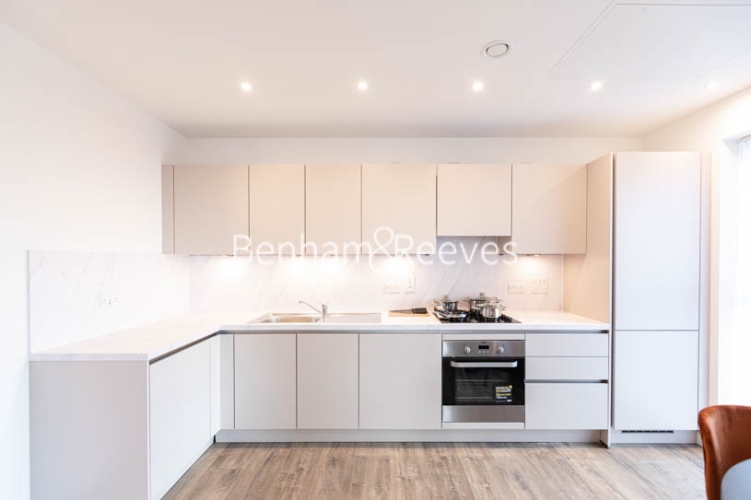 2 bedrooms flat to rent in East Acton Lane, Acton, W3-image 2