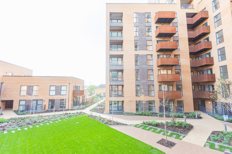 2  bedrooms flat to rent in East Acton Lane, Acton, W3-image 9