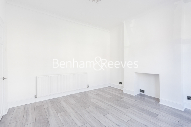 3 bedrooms house to rent in Drayton Avenue, Ealing, W13-image 12
