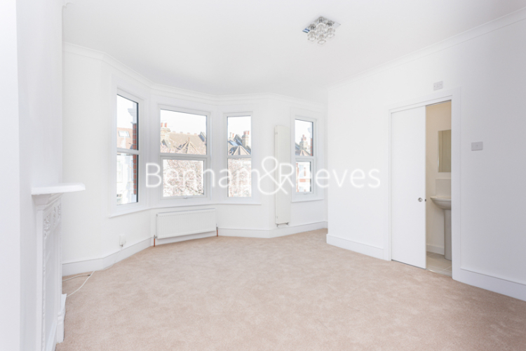 3  bedrooms house to rent in Drayton Avenue, Ealing, W13-image 14
