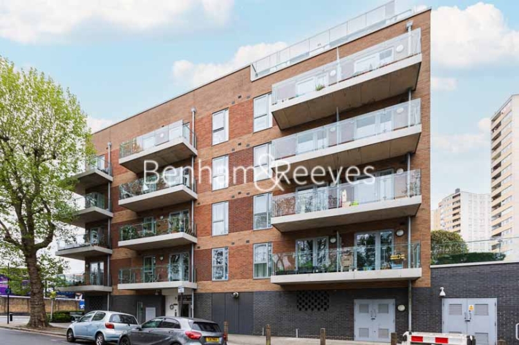 1 bedroom flat to rent in Rosemont Road, Acton, W3-image 12