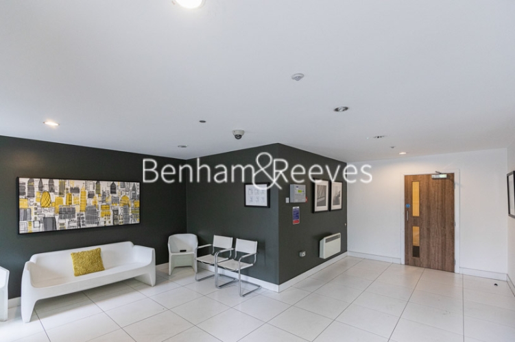 1  bedroom flat to rent in Rosemont Road, Acton, W3-image 18