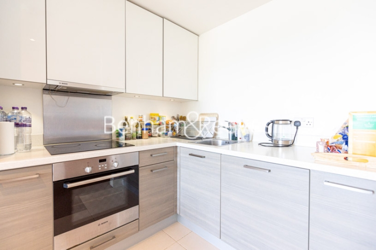 1 bedroom flat to rent in Bromyard Avenue, Acton, W3-image 8