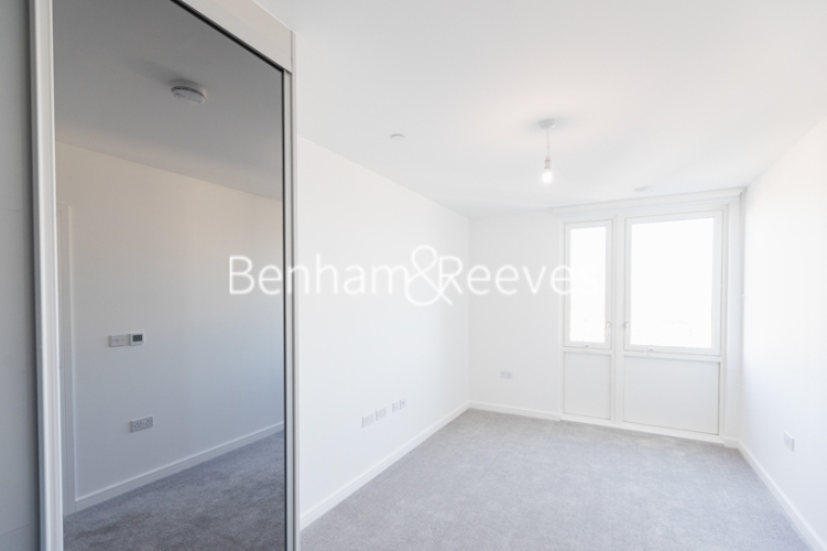 2 bedrooms flat to rent in Hanbury Road, Acton, W3-image 9