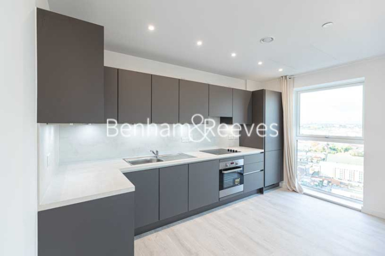 2 bedrooms flat to rent in East Acton Lane, Acton, W3-image 2