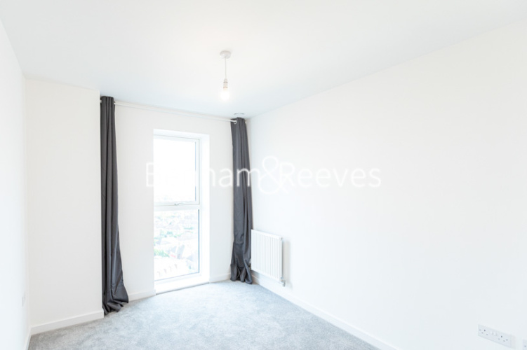 2  bedrooms flat to rent in East Acton Lane, Acton, W3-image 9
