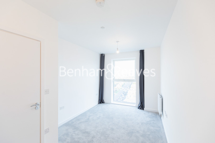 2  bedrooms flat to rent in East Acton Lane, Acton, W3-image 12