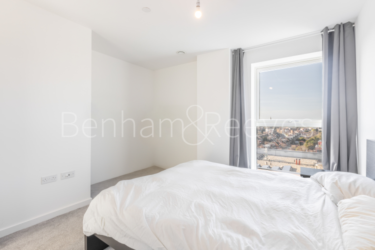 1 bedroom flat to rent in East Acton Lane, Acton, W3-image 3