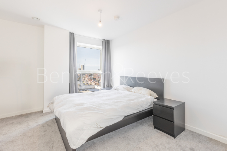 1  bedroom flat to rent in East Acton Lane, Acton, W3-image 9