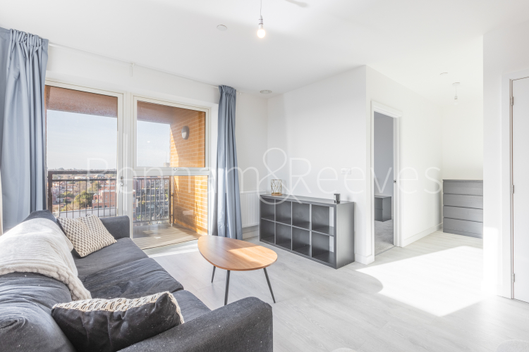 1  bedroom flat to rent in East Acton Lane, Acton, W3-image 12