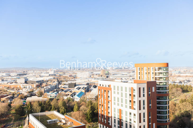 1 bedroom flat to rent in Portal Way, Acton, W3-image 11