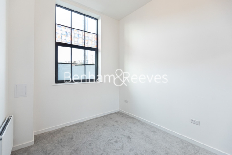 1 bedroom flat to rent in Farine Avenue, Hayes, UB3-image 3