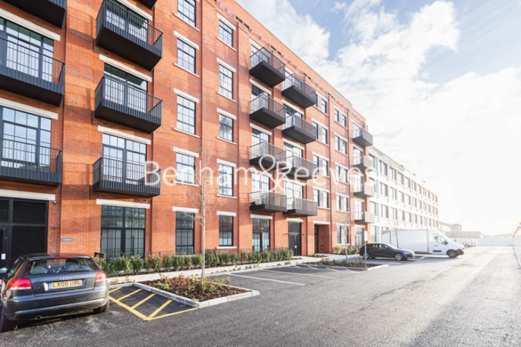 1  bedroom flat to rent in Farine Avenue, Hayes, UB3-image 6