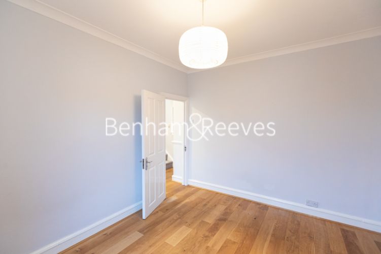 2 bedrooms flat to rent in Summerlands Avenue, Acton, W3-image 17