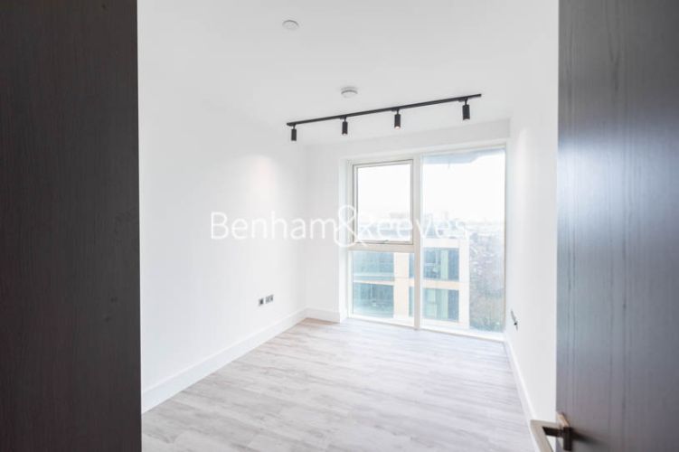 2 bedrooms flat to rent in Portal Way, Acton, W3-image 17