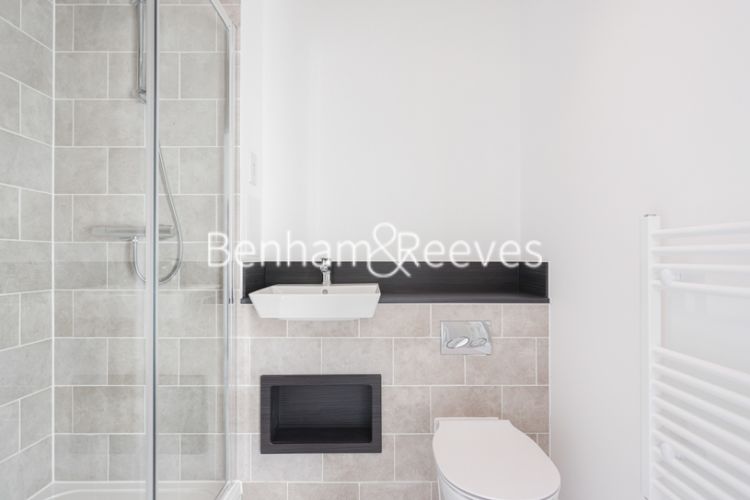 2 bedrooms flat to rent in East Acton Lane, Acton, W3-image 4