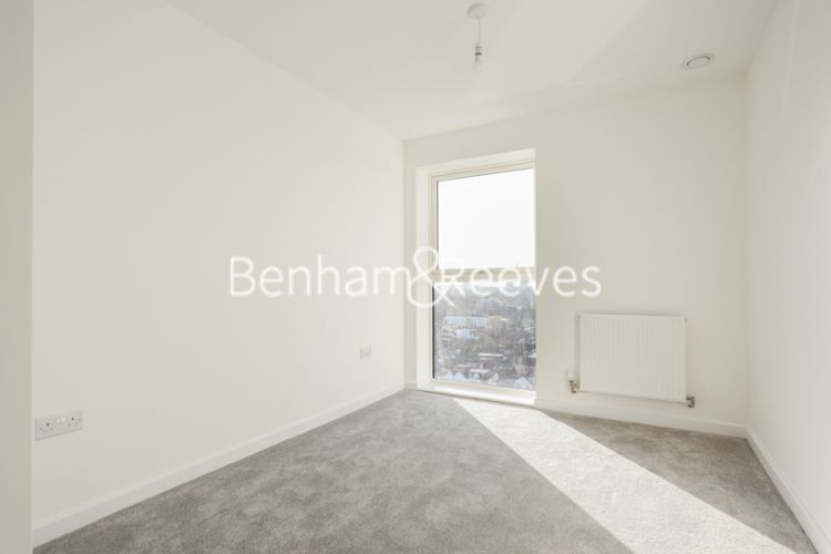 2 bedrooms flat to rent in East Acton Lane, Acton, W3-image 9