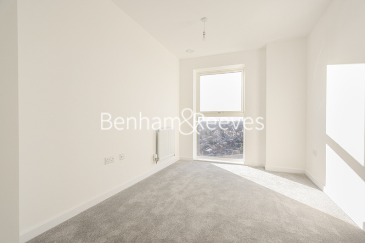 2 bedrooms flat to rent in East Acton Lane, Acton, W3-image 10